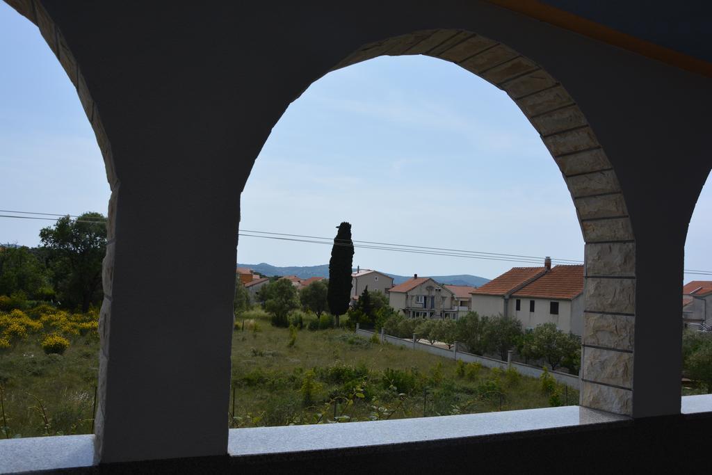 Apartments Petar & Anka Biograd Na Moru Exterior photo