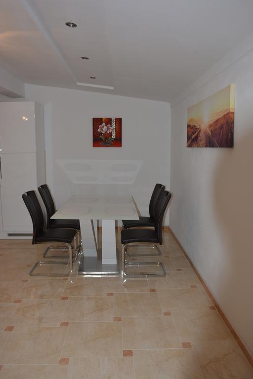 Apartments Petar & Anka Biograd Na Moru Room photo